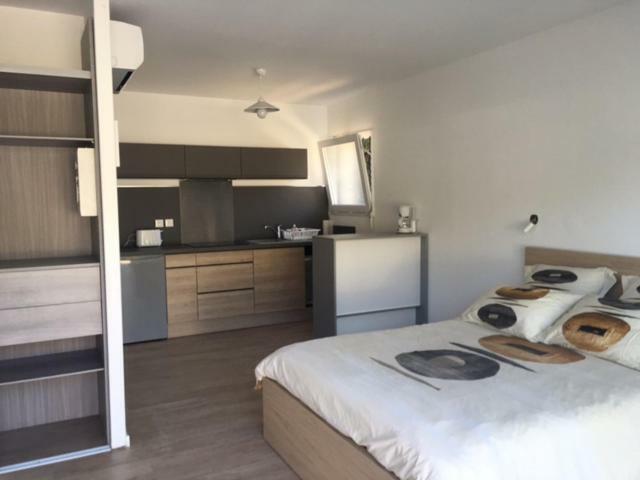 Appartements Les Pesquiers Hyeres Plage מראה חיצוני תמונה