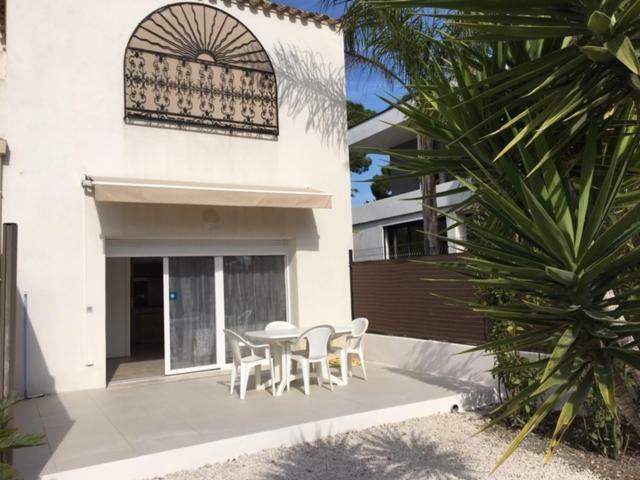 Appartements Les Pesquiers Hyeres Plage מראה חיצוני תמונה